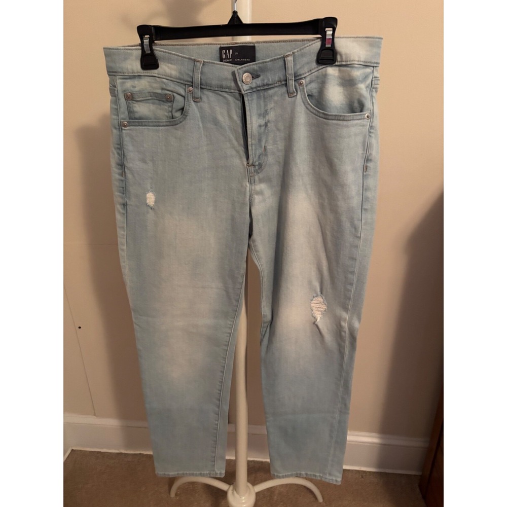 GAP girlfriend denim size 29 jeans